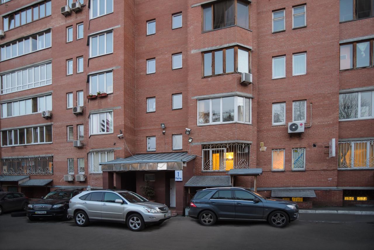 Aparthotel On Klinichna St. Kyjev Exteriér fotografie